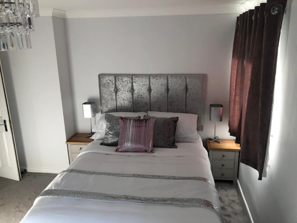 Old Hunters Lodge Whipsnade Limited Esterno foto