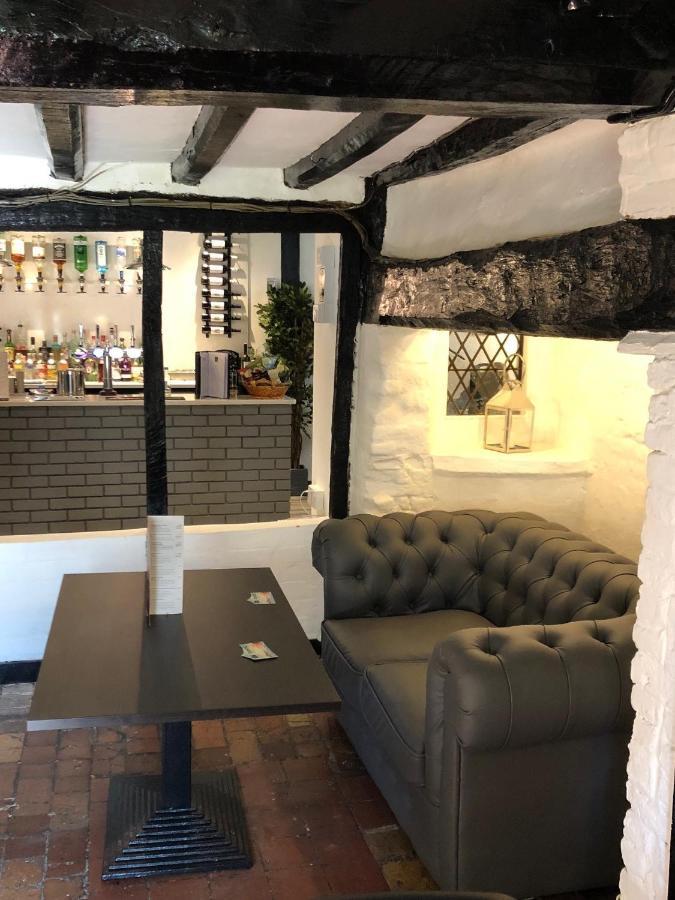 Old Hunters Lodge Whipsnade Limited Esterno foto