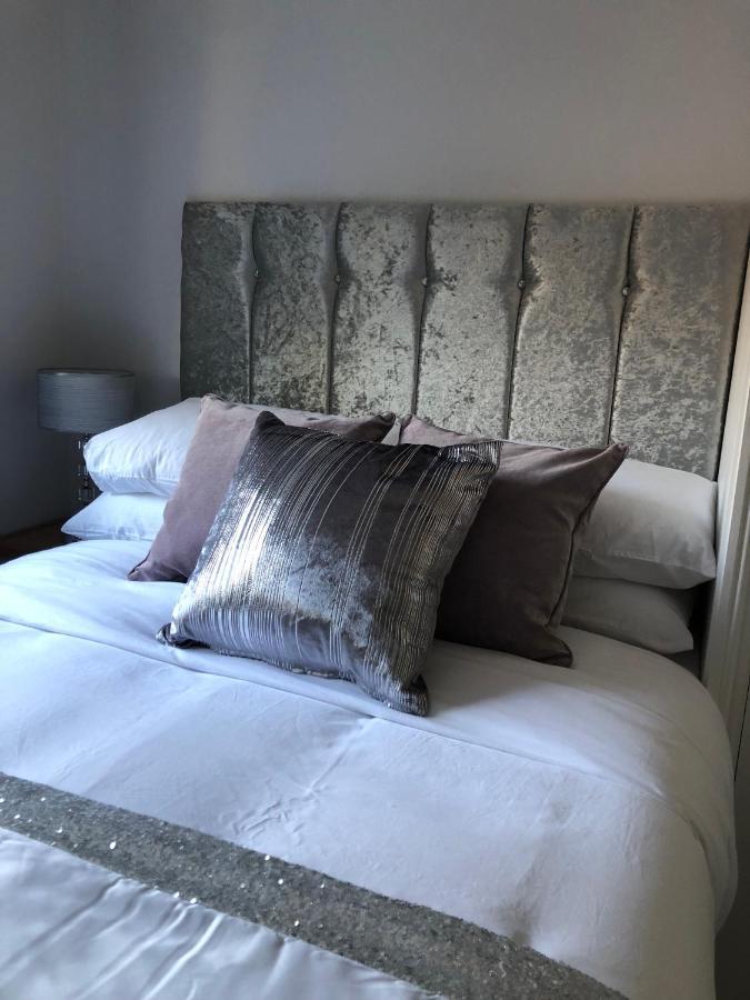 Old Hunters Lodge Whipsnade Limited Esterno foto